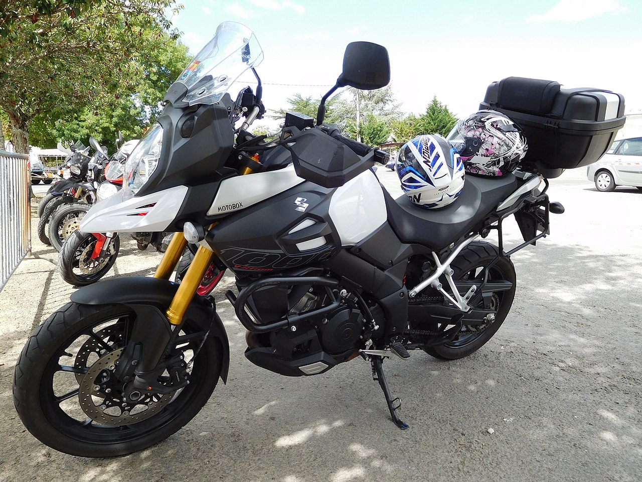 v strom 1000xt adventure